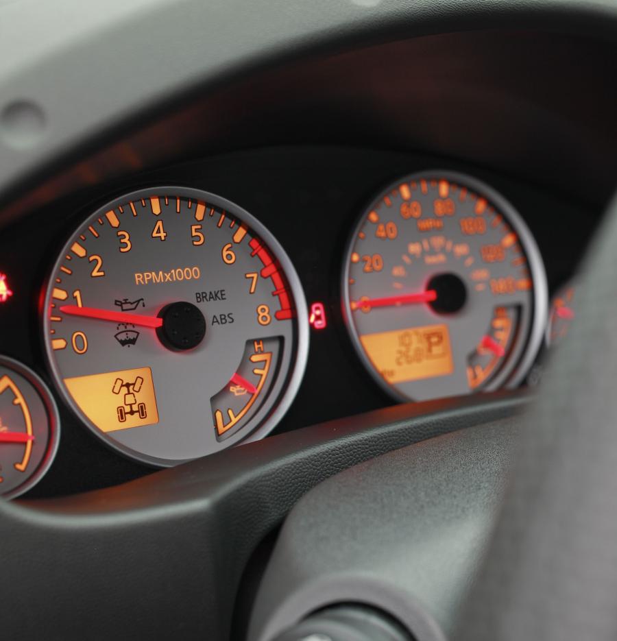  Nissan Frontier Sport Appearance Package 2012 года  (фото 7 из 17)